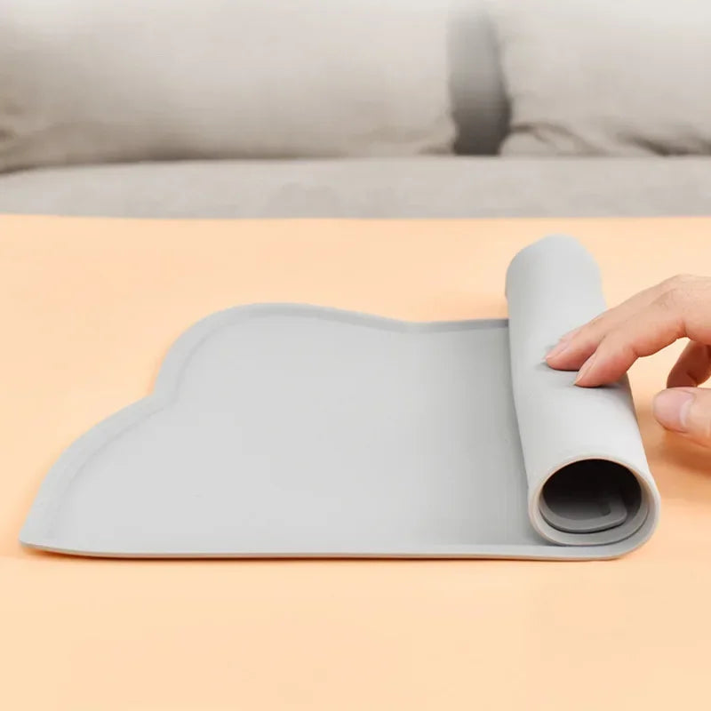 Silicone Pet Bowl Mat – Waterproof, Non-Slip & Easy to Clean Feeding Pad for Cats & Dogs